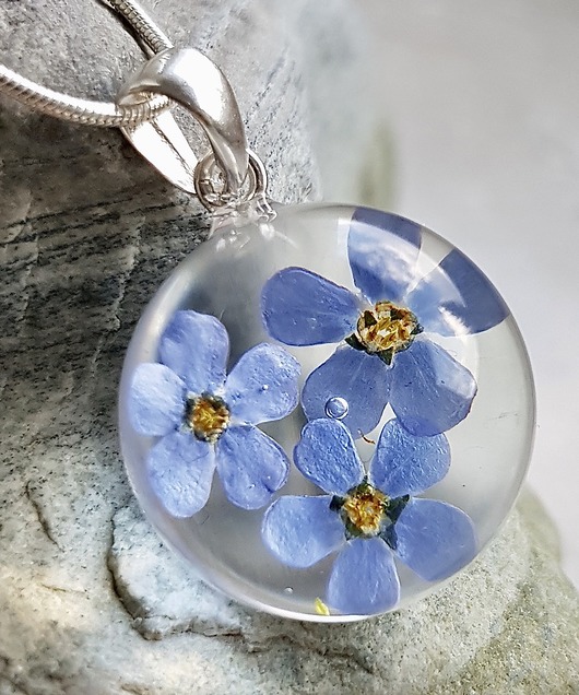 naszyjnik z niezapominajką Grol Jewellery