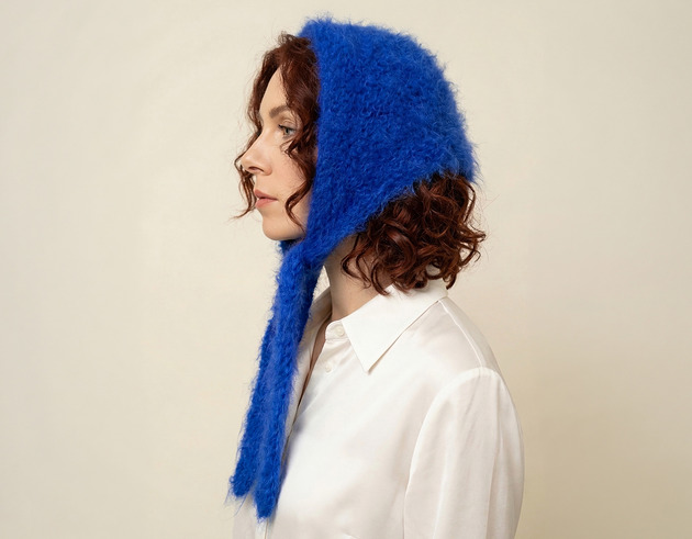 czapki damskie Chustka moherowa kobaltowy puch