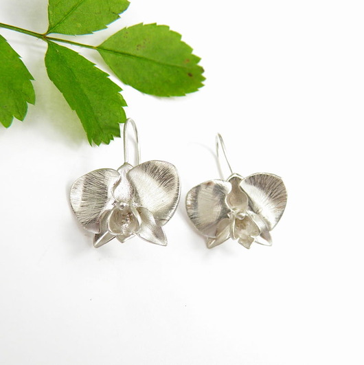 kolczyki srebrne Kolczyki srebrne - Biała orchidea