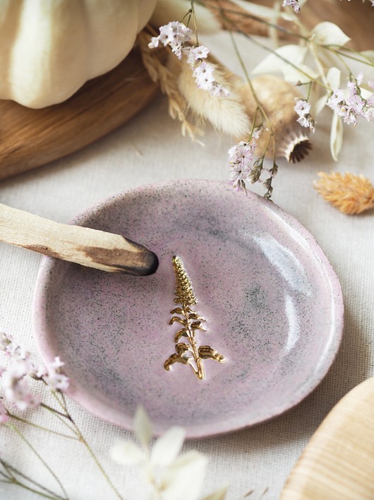pojemniki na biżuterię Spodek na biżuterię lub palo santo