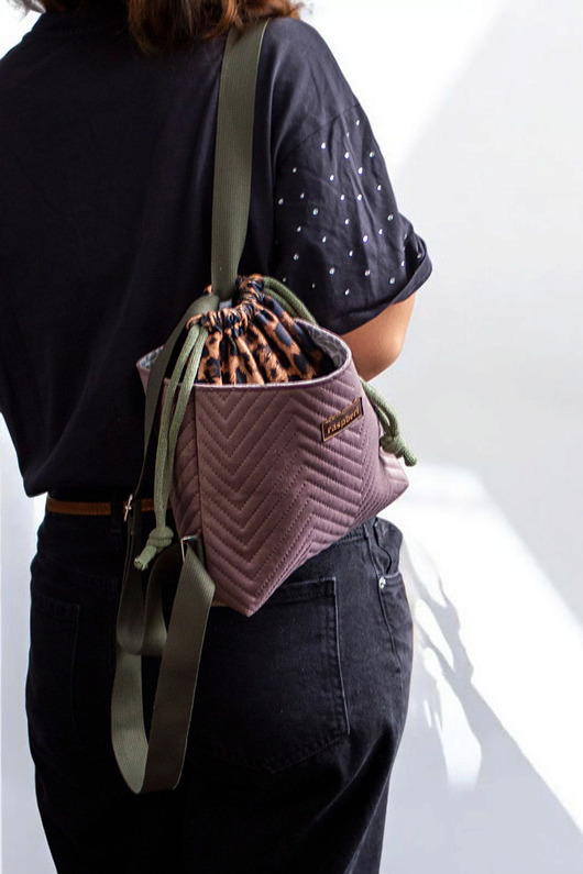 plecaki Welurowy pikowany workoplecak mini panterka