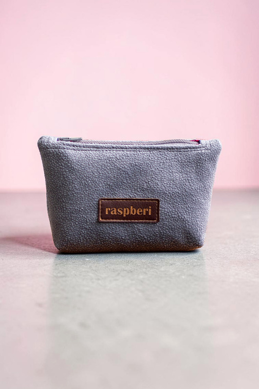 pokrowce i etui - na klucze Szare etui na klucze z weluru