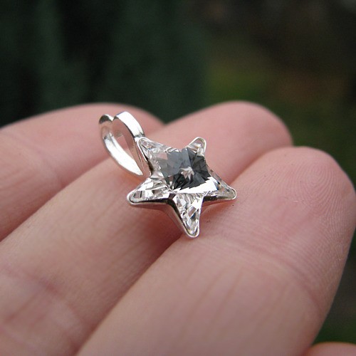 Srebrny wisiorek kryształ Swarovski - Pierwsza gwiazdka Marisella