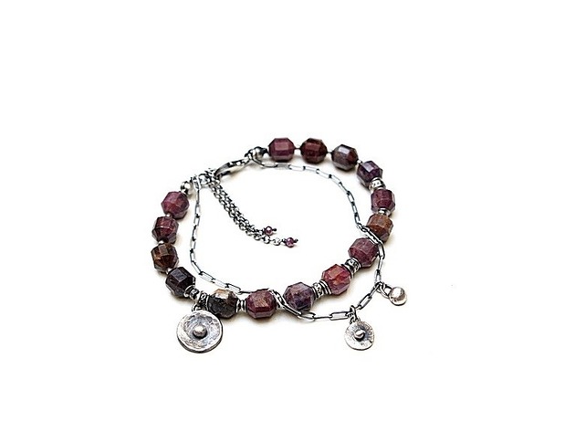 bransoletki wire wrapping Rubinowe baryłeczki  bransoletka