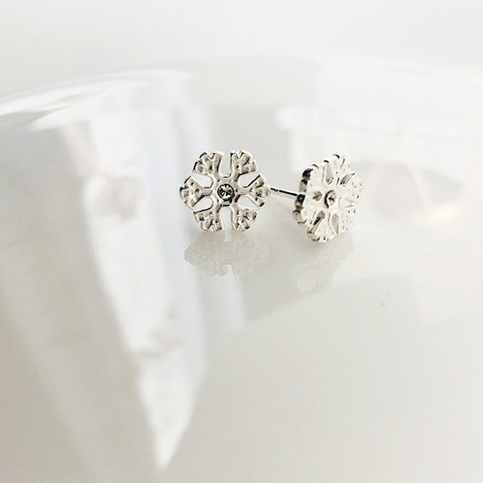 kolczyki srebrne Kolczyki śnieżynki , zimowe kolczyki sztyfty  srebro