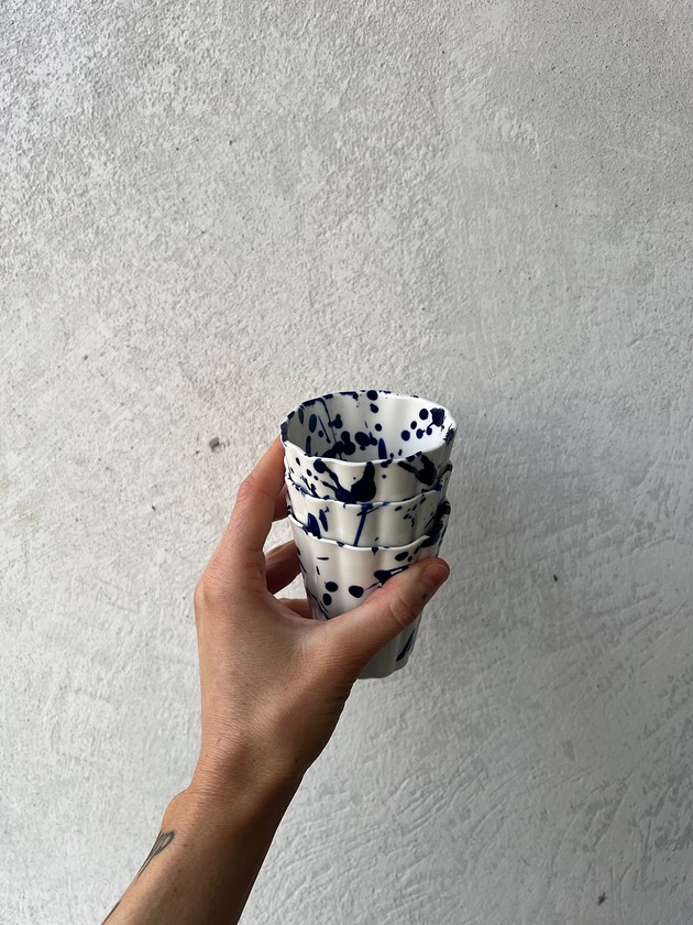 kubki Kubek porcelanowy nakrapiany granatowy MARE