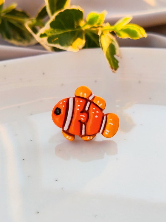 przypinki Pin błazenek , rybka nemo, prezent dla dziewczynki, ryba, morskie stworzenia