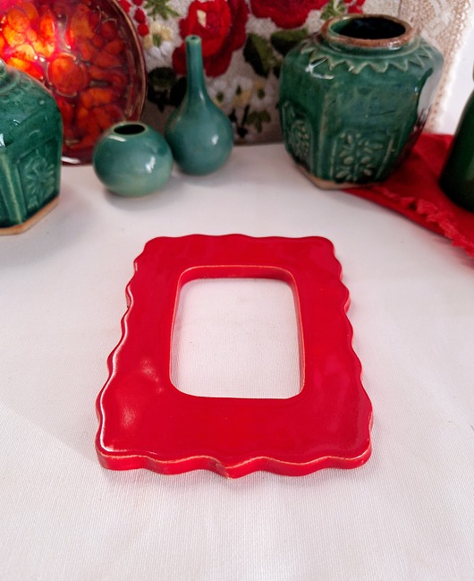 ramki na zdjęcia Ramka ceramiczna czerwona dekoracja ścienna