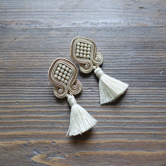 Geometryczne kolczyki soutache z chwostami Mró Soutache