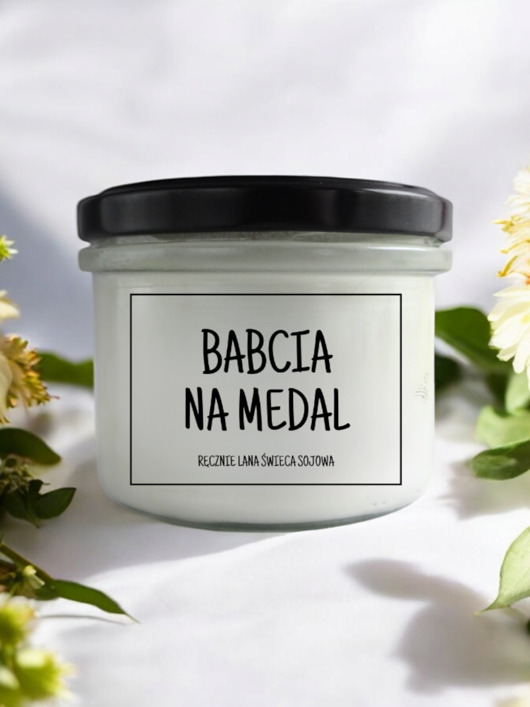 świece zapachowe BABCIA NA MEDAL Świeca sojowa 235 ml Mikuno