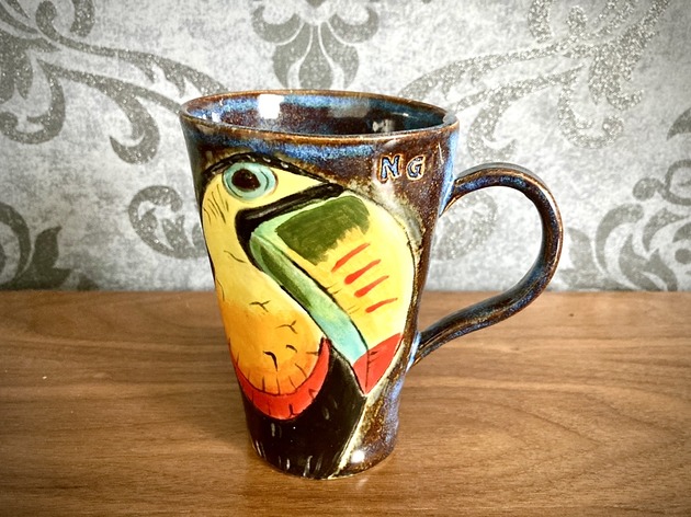 Kubek tukan. NG Autorska bizuteria ceramiczna