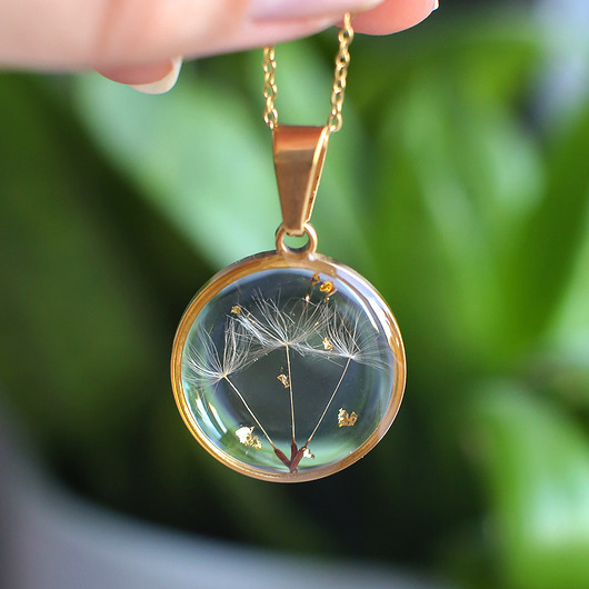 wisiory Wisiorek z rzęsek dmuchawca