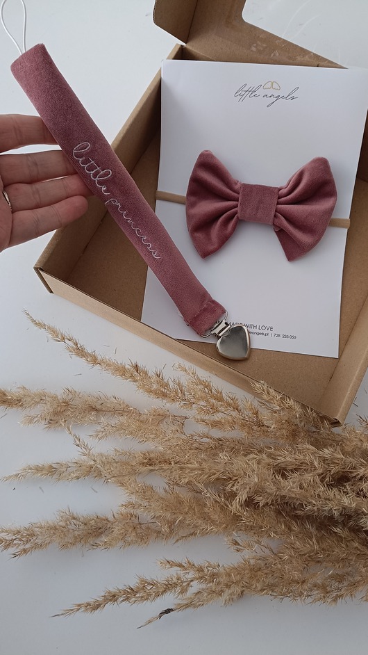 Chrzest - inne Zestaw prezentowy kokardka + zawieszka do smoczka (kolory, wzory, haft)