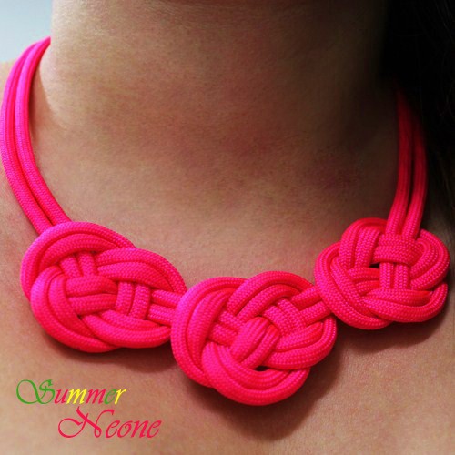 Naszyjnik Fuchsia Neon by Daffne LOVINA PRINTS