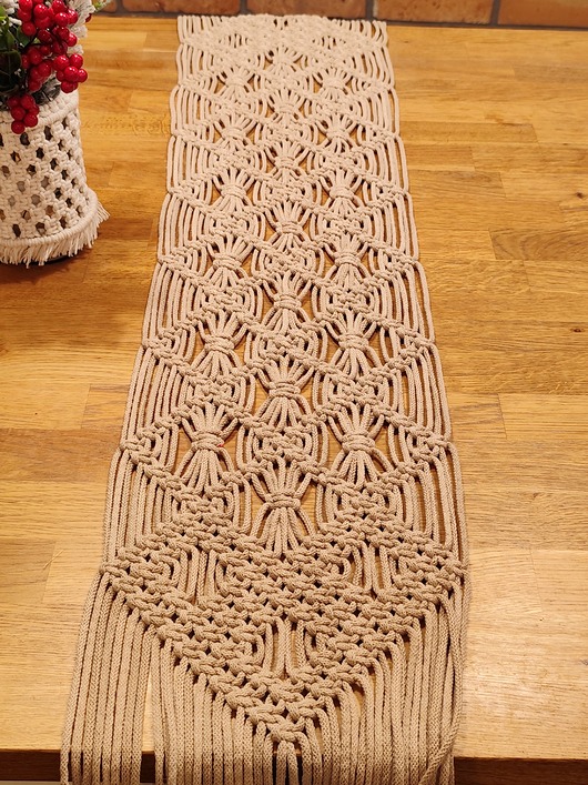 makramy Bieżnik na stół na komodę ozdoba stołu prezent dla mamy przyjaciółki