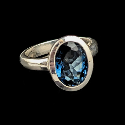 pierścionki srebrne Pierścionek London blue topaz