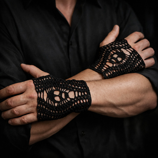 akcesoria - inne Męskie czarne szydełkowe mitenki rękawiczki bezpalców rockowe z czaszkami