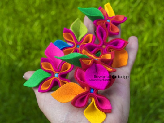 mini Fluo - broszka FlowerFelt Design