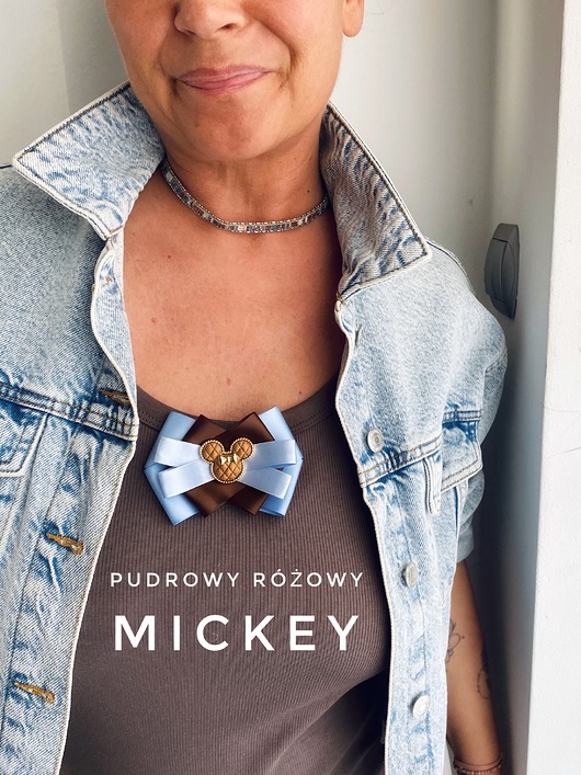 broszki Czekoladowo -błękitna  Brosza MICKEY    New