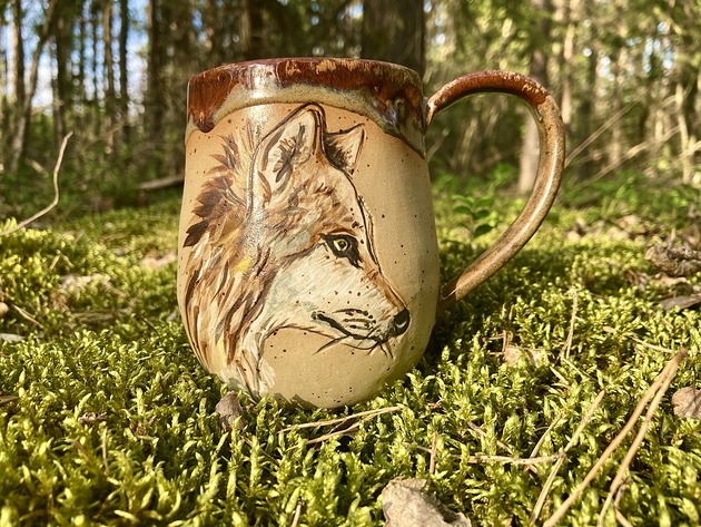 Kubek ręcznie malowany "Wilk NG Autorska bizuteria ceramiczna
