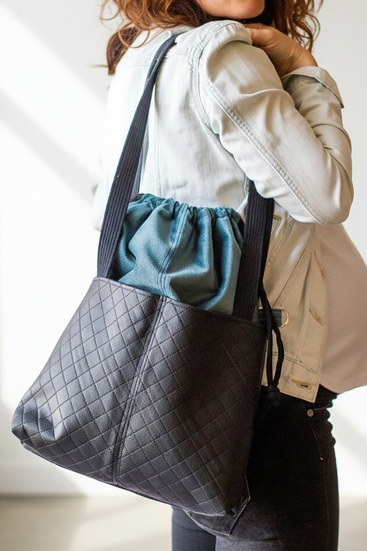 torby na ramię Pikowana torba z kominem do wózka