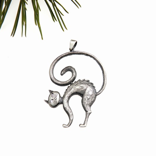 wisiory Zawieszka srebrna- Kot Teofil szary