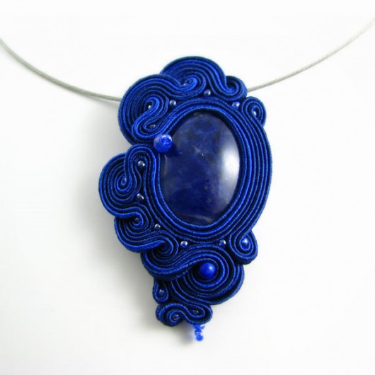 Granat z sodalitem - smooth soutache... PiLLow Design