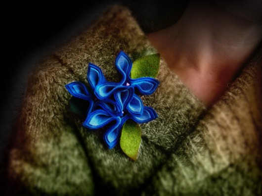 Blue with olive FlowerFelt Design