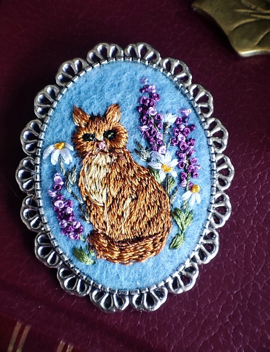 broszki Haftowana broszka z kotem