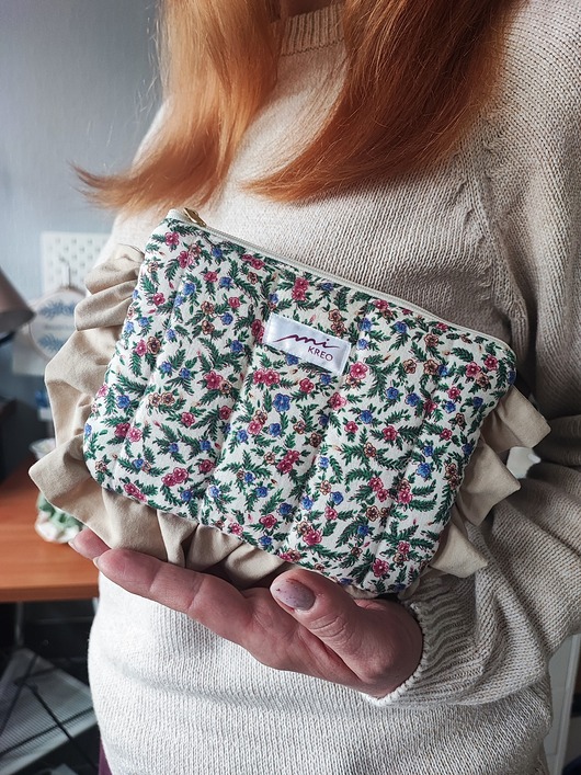 kosmetyczki Kosmetyczka falbanka kwiatowa