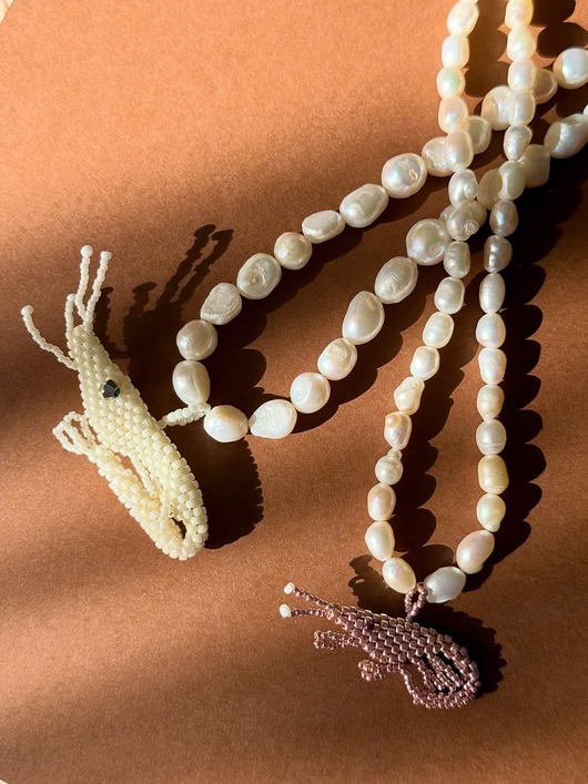 chokery Perły z krewetką czyli naszyjnik choker z ręcznie uszytą langustą
