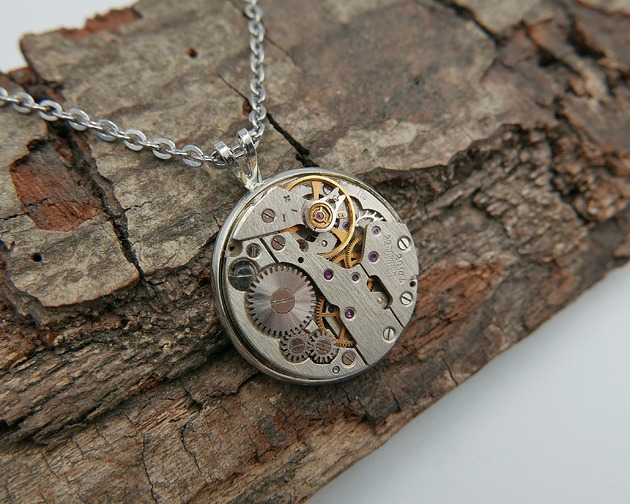 wisiory Mechaniczny naszyjnik 288