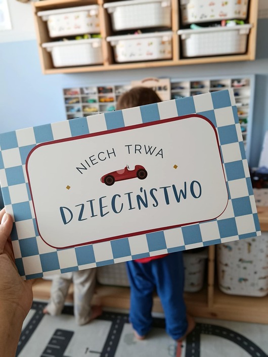obrazy i plakaty do pokoju dziecięcego Niech trwa dzieciństwo - tabliczka plakat