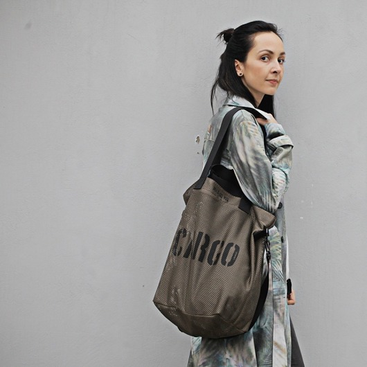 CARGO by OWEE M-size bag - OLIVE MESH CARGO by OWEE