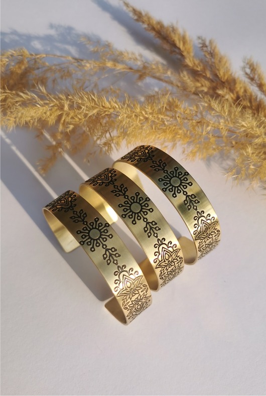 bransoletki - inne Bransoletka model "MANDHU"