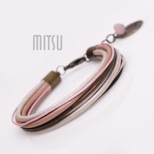 Nude Mitsu