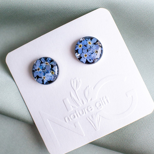 kolczyki z żywicy Kolczyki sztyfty z niezapominajkami