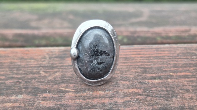 pierścionki - różne Larvikit - pierścionek regulowany