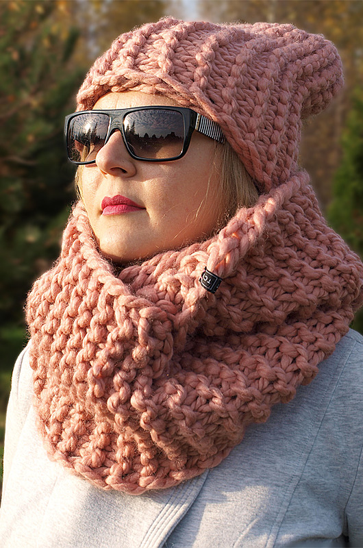 szale damskie Komplet Czapka zimowa + komin PUDROWY RÓŻ