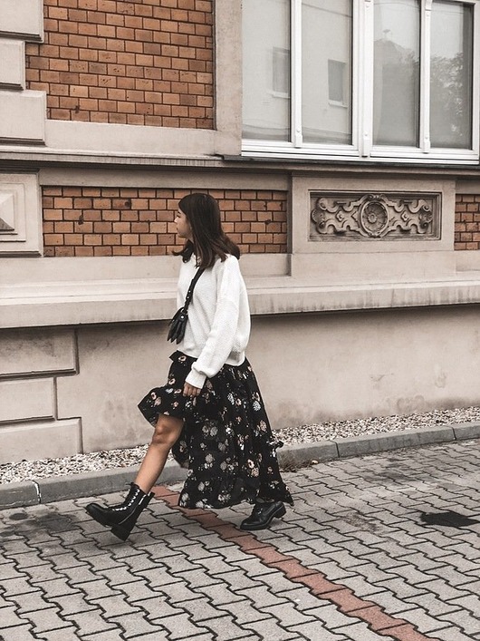 spódnice maxi Spódnica Anette Boho Black Flowers