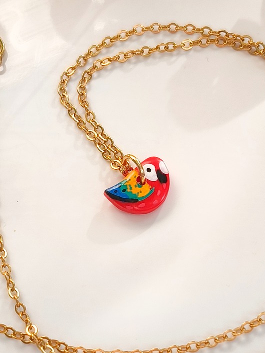 wisiory Naszyjnik z papugą arą, wisiorek dla ornitologa, dla pracownika zoo, boho