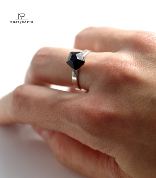 pierścionki - różne karbON Pierścionek Węgiel/Srebro