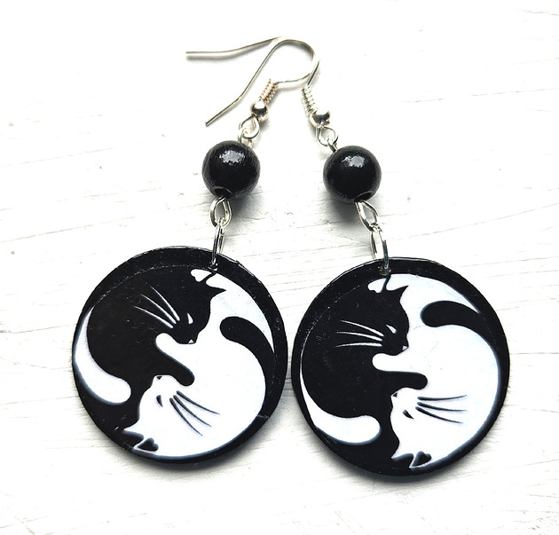 kolczyki drewniane Koci yin yang