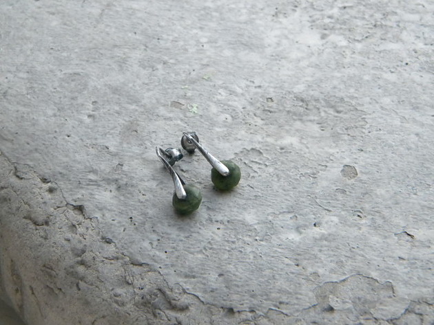 kolczyki wire wrapping Ciemny nefryt   - sztyfty