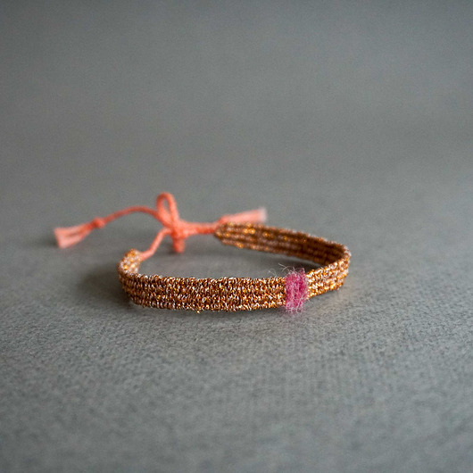 bransoletki na sznurku Delikatna bransoletka tkana z kreseczką - Golden Rose