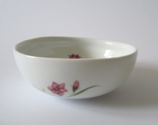 porcelanowa czarka w kwiaty eMWu