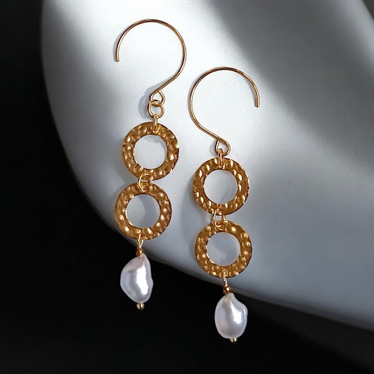 kolczyki pozłacane LUX. Srebrne perły - unikatowe kolczyki - długie