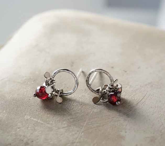 kolczyki srebrne MIA - srebro i granaty