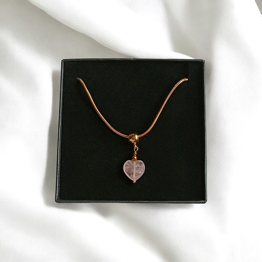 chokery Uroczy naszyjnik: serduszko KWARC TRUSKAWKOWY: wyjątkowy prezent