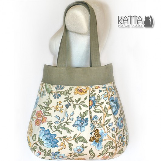 delicate flowers Katta